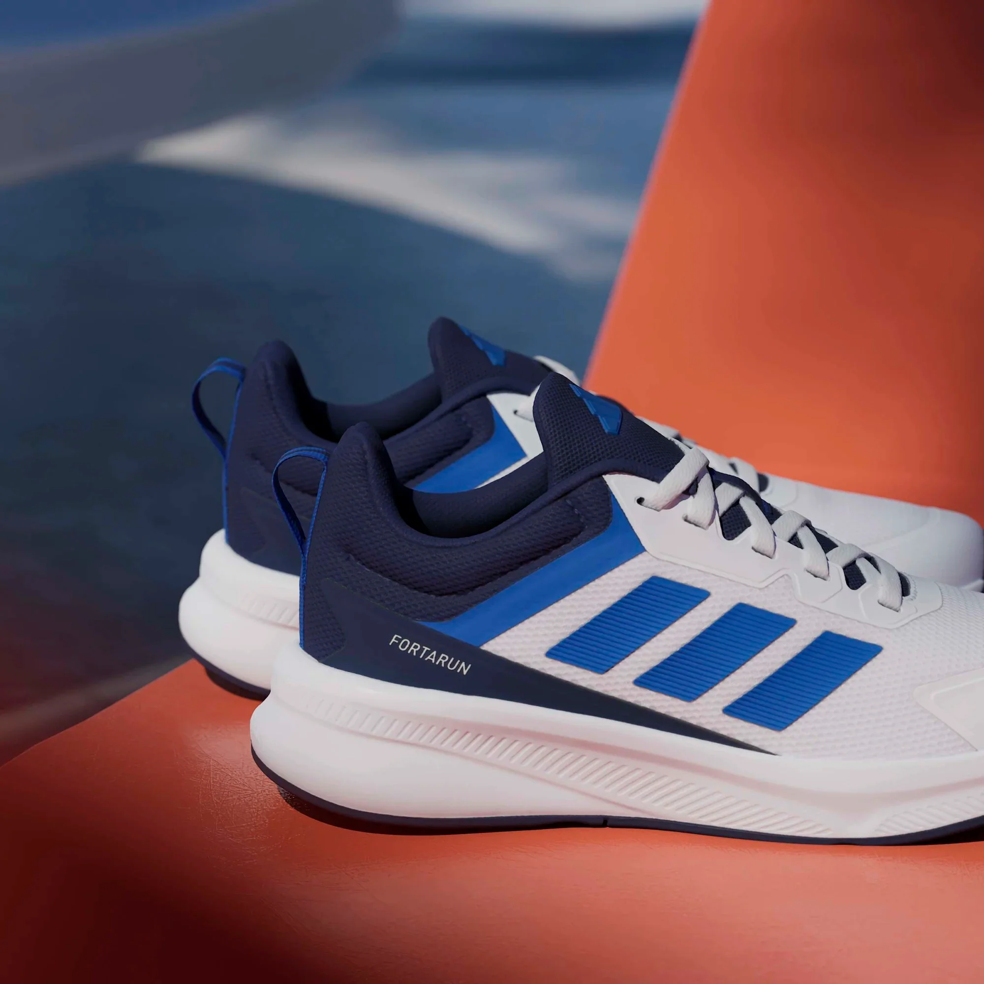 ADIDAS FortaRun 4.0 Kids Shoes - White/Blue - Image 3