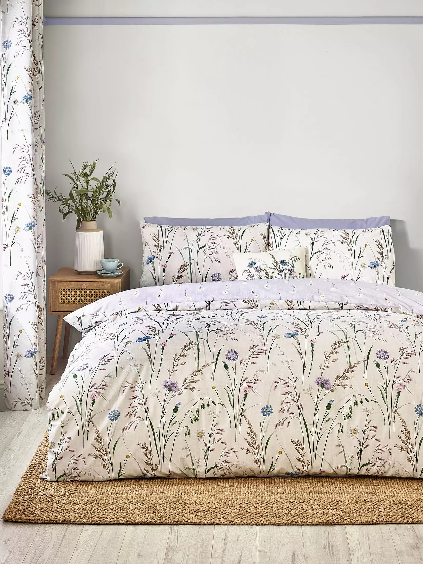 CATHERINE LANSFIELD Grasmere Floral Reversible Duvet Cover Set - Lilac - Image 3