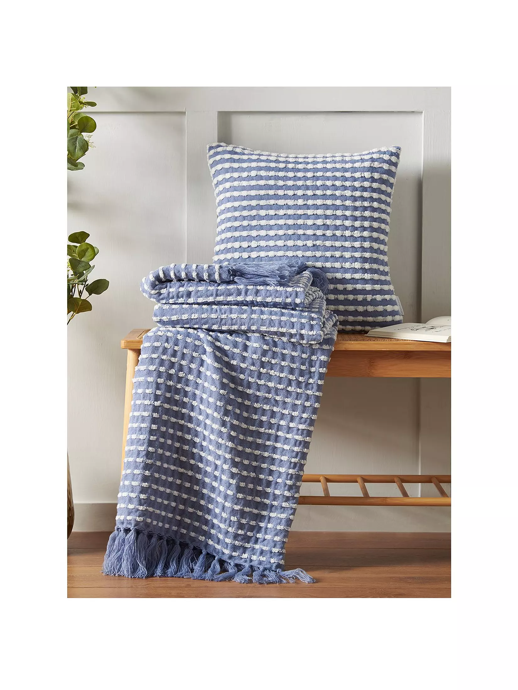 CATHERINE LANSFIELD Stab Stitch Blanket Throw - Blue - Image 4