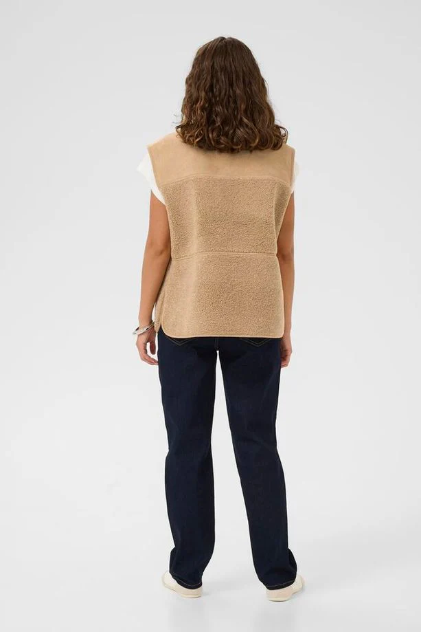 CULTURE Benedicta Teddy Waistcoat - Dune - Image 3