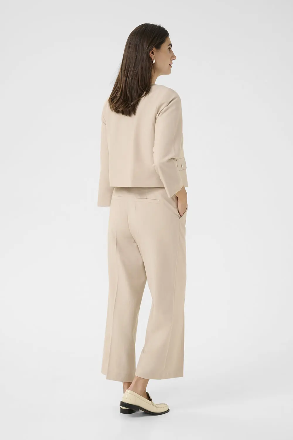 CULTURE Alayna Cropped Blazer - Beige - Image 3