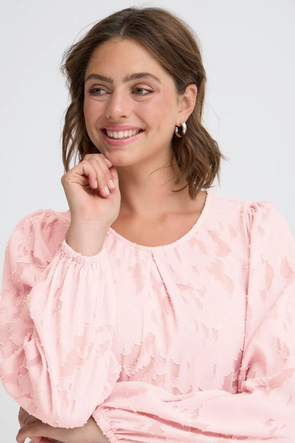 FRANSA Mera Textured Blouse - Blush - Image 2