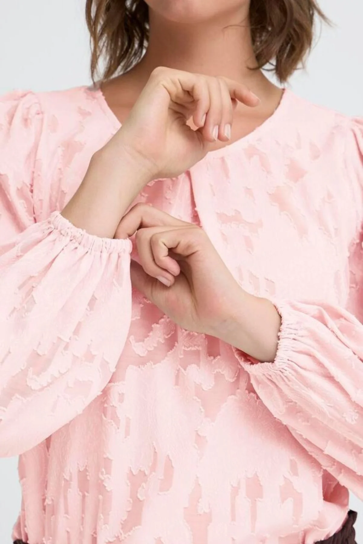FRANSA Mera Textured Blouse - Blush - Image 3