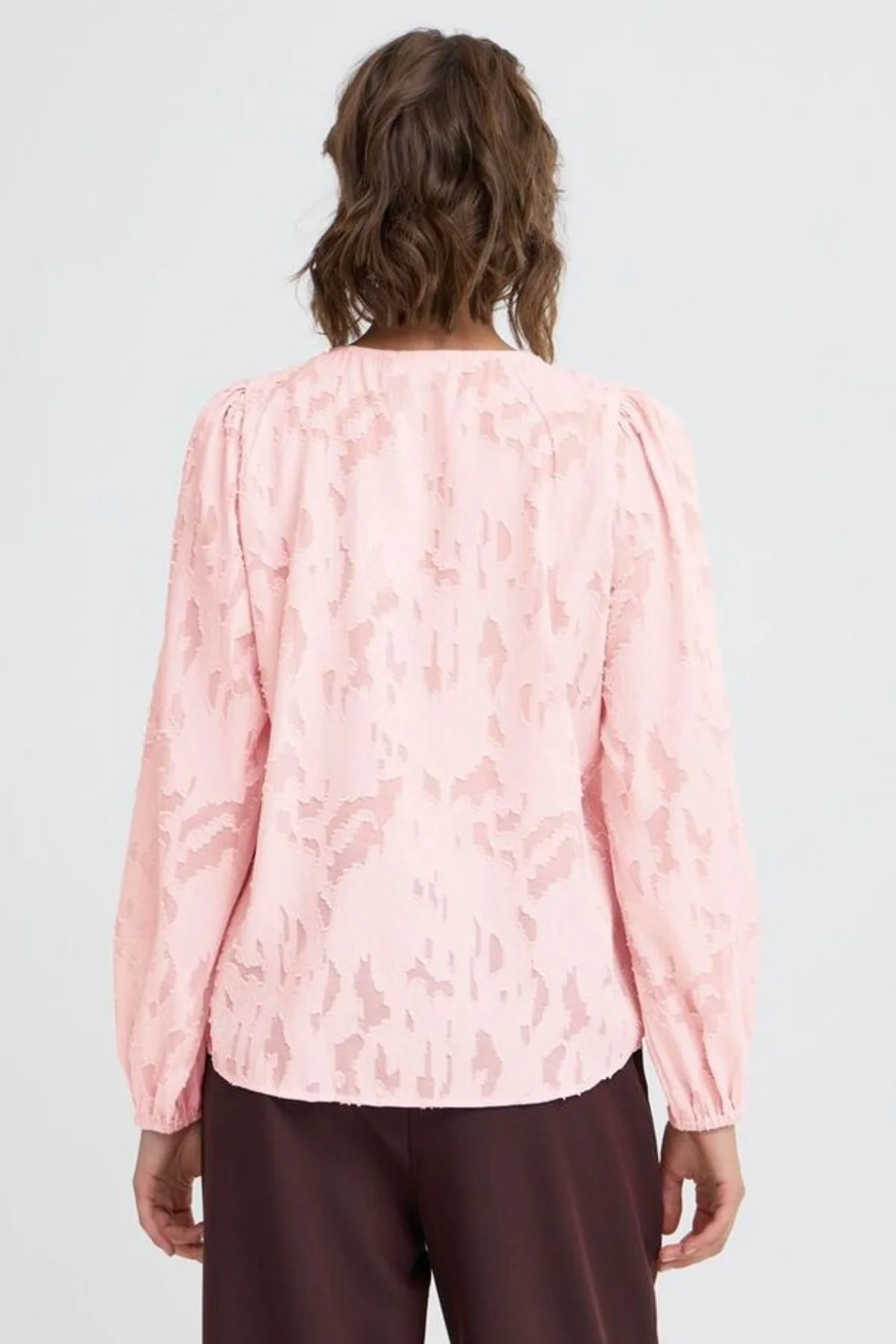 FRANSA Mera Textured Blouse - Blush - Image 4