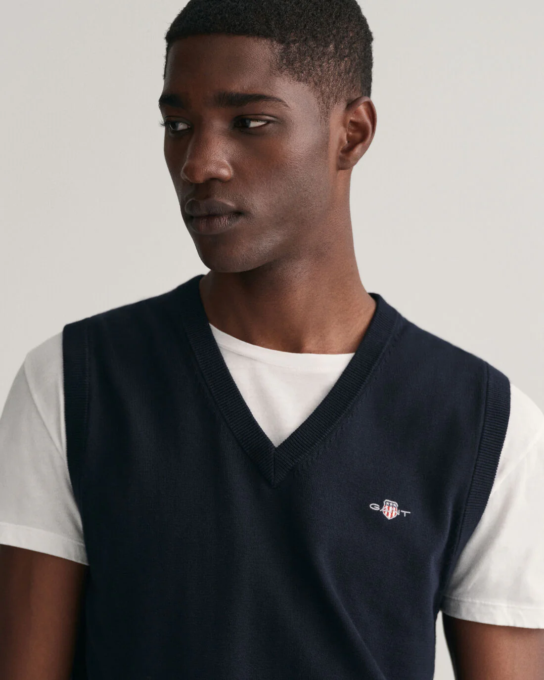 GANT : Classic Cotton Vest - Evening Blue - Image 2