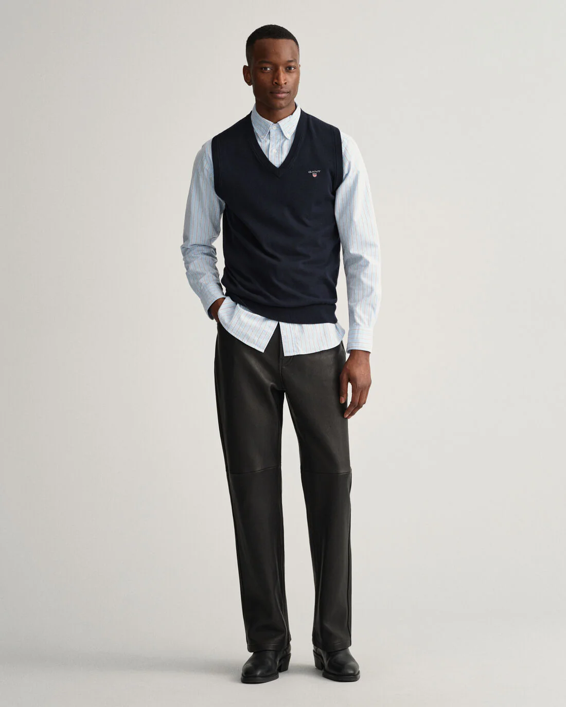 GANT: Classic Cotton Sweater Vest - Image 3