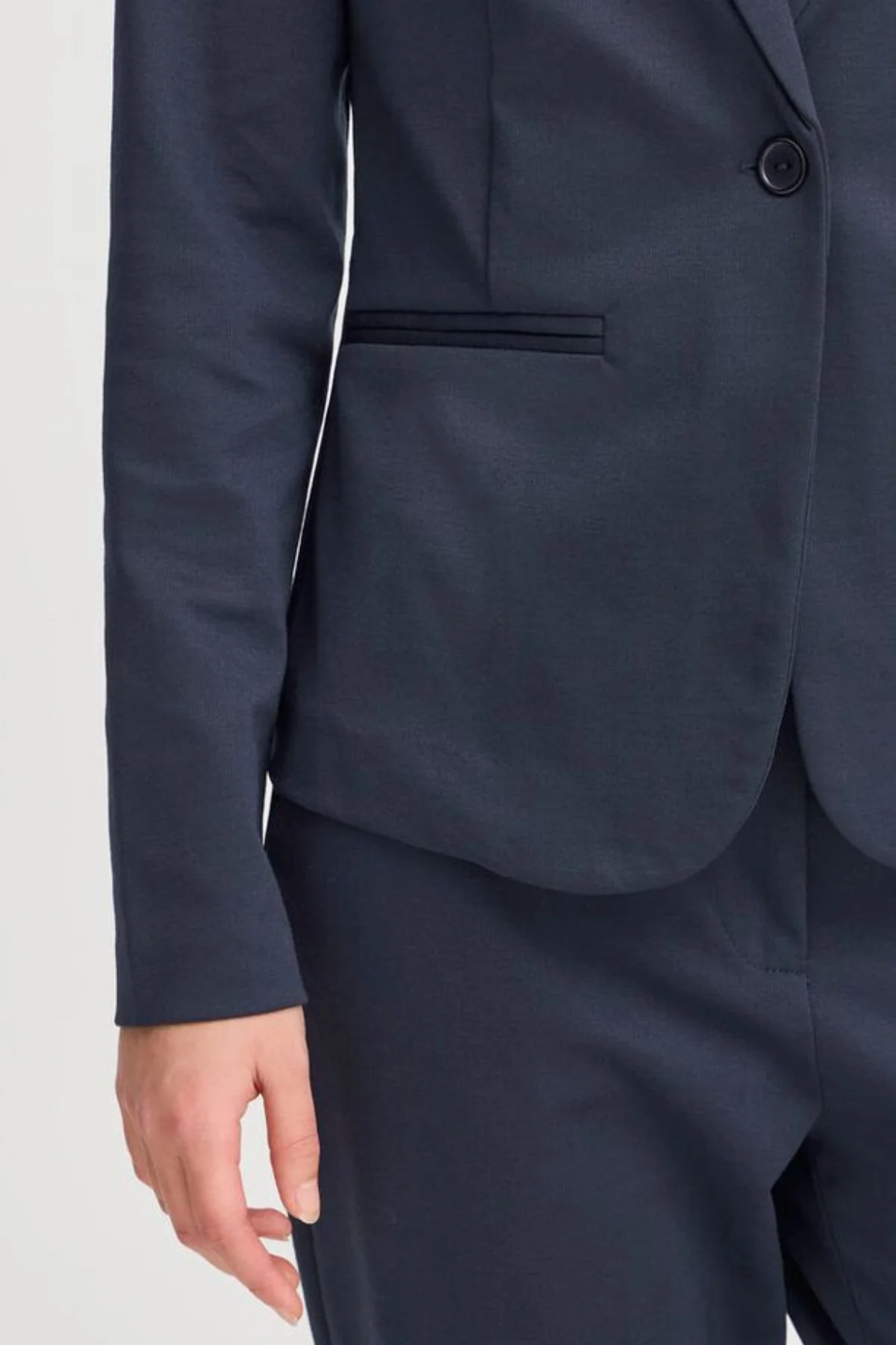 ICHI Kate Blazer - Navy - Image 3