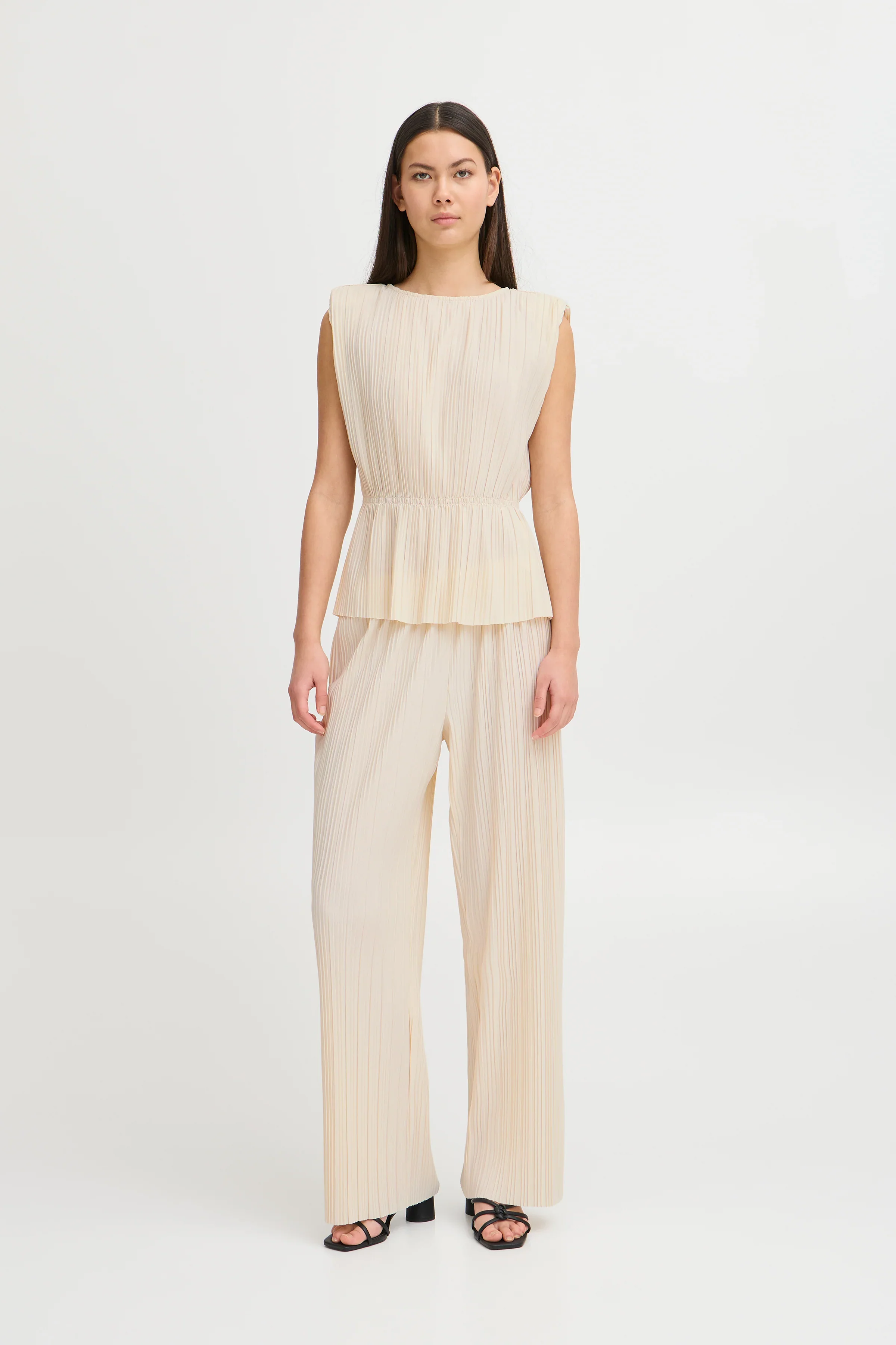 ICHI Mikala Pleated Top - Cream - Image 5