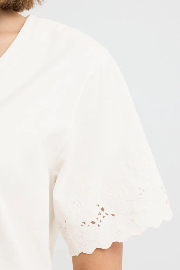 ICHI Mimmie V-Neck T-Shirt - White - Image 3