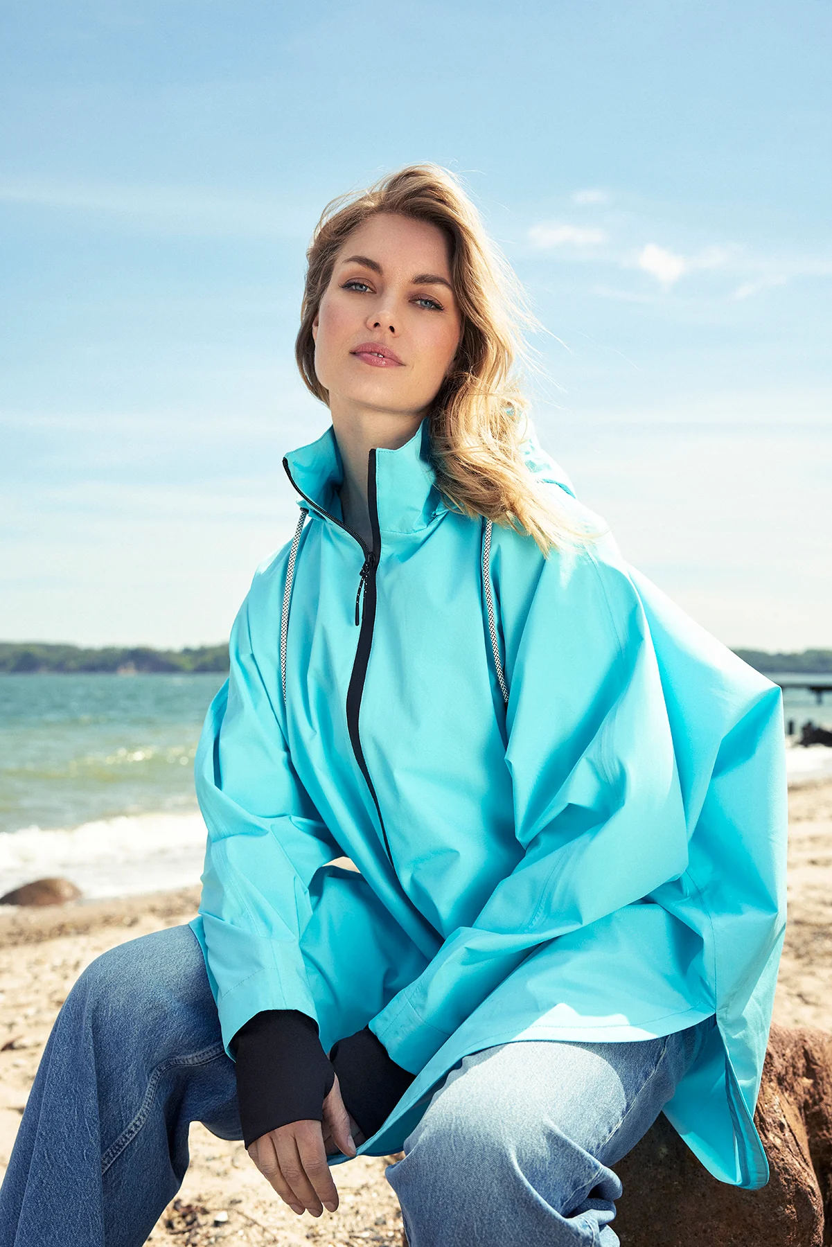 NORMANN Rain Jacket - Light Blue