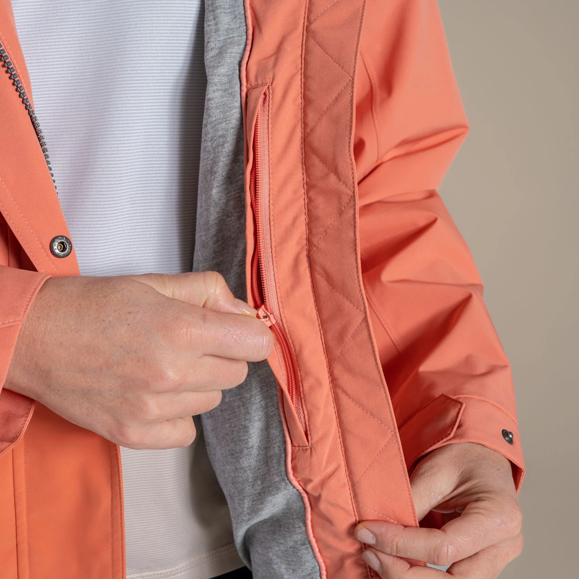 CRAGHOPPERS Women's Cinquefoil Waterproof Jacket - Coral - Image 7