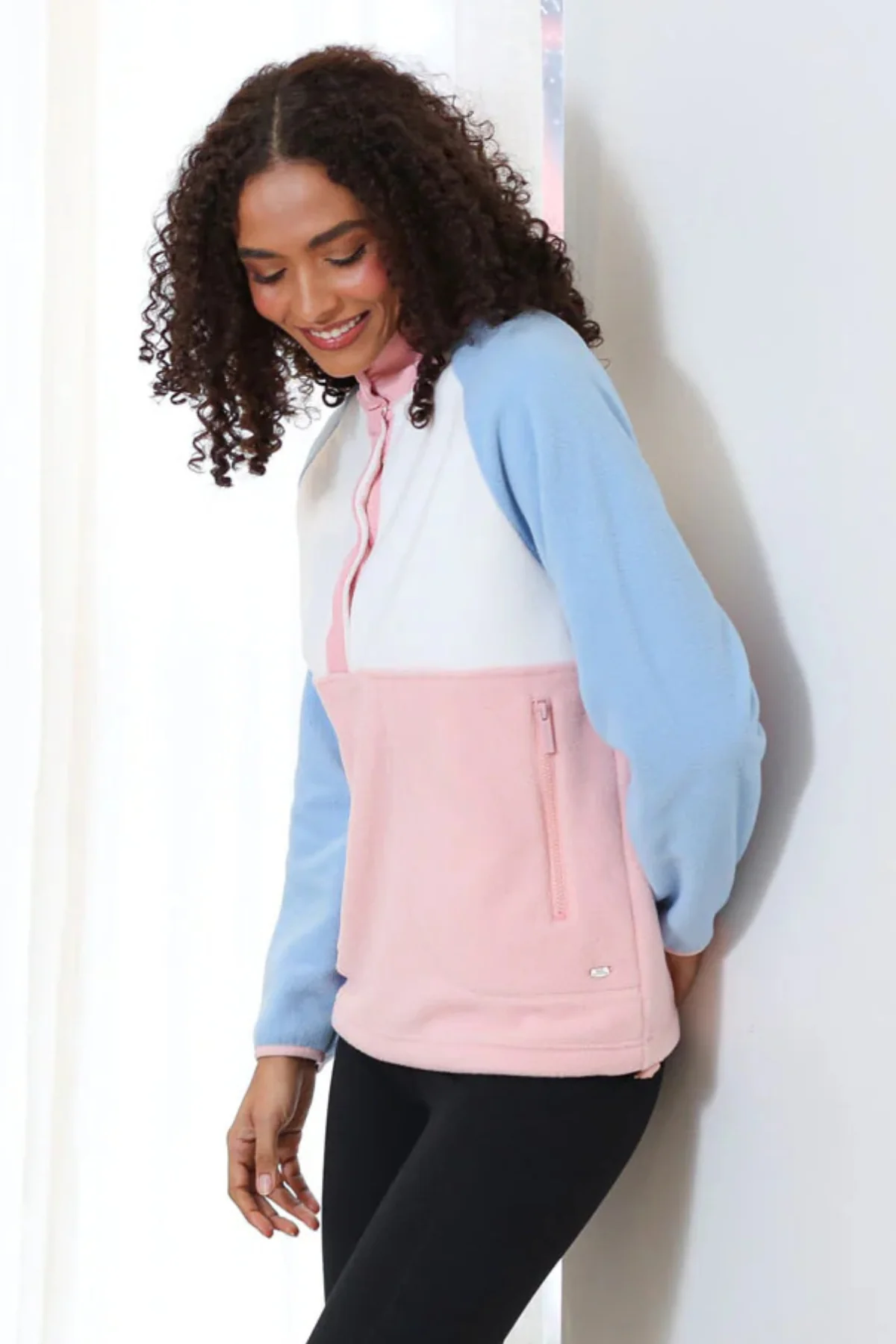RELAX & RENEW Women's Emerson Fleece - Sky Blue - Image 3
