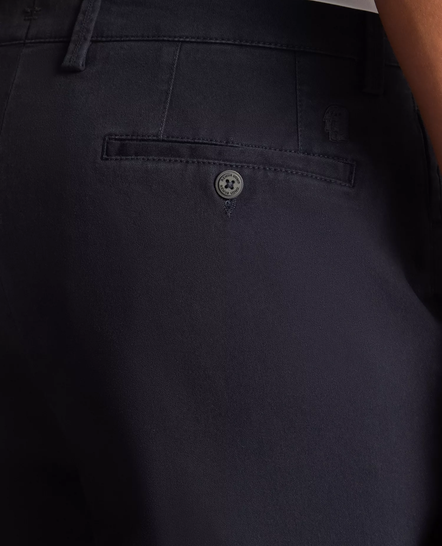 REMUS UOMO Ronan Chinos - Navy - Image 4