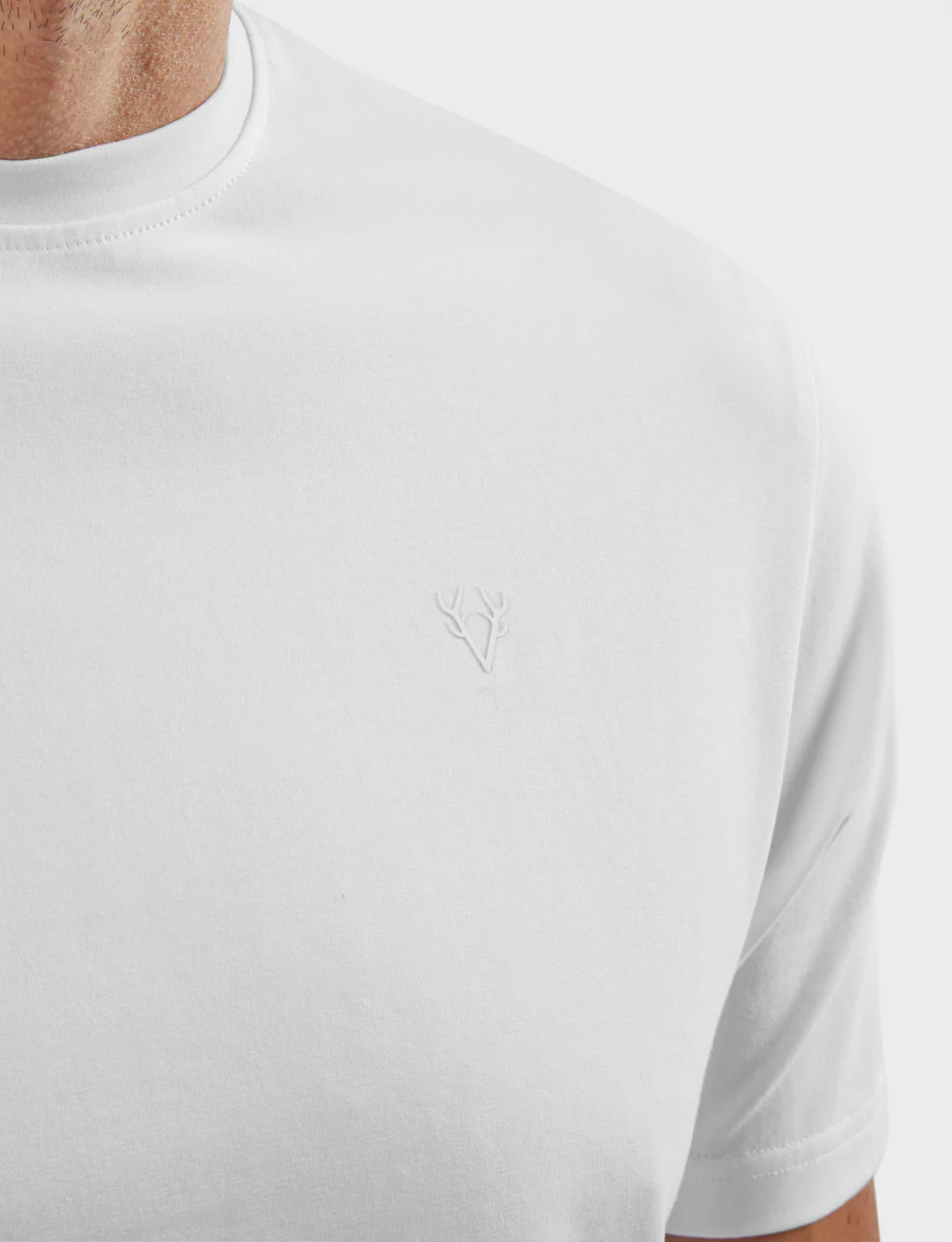 VEDONEIRE Casual Round Neck Cotton T-Shirt - White - Image 3