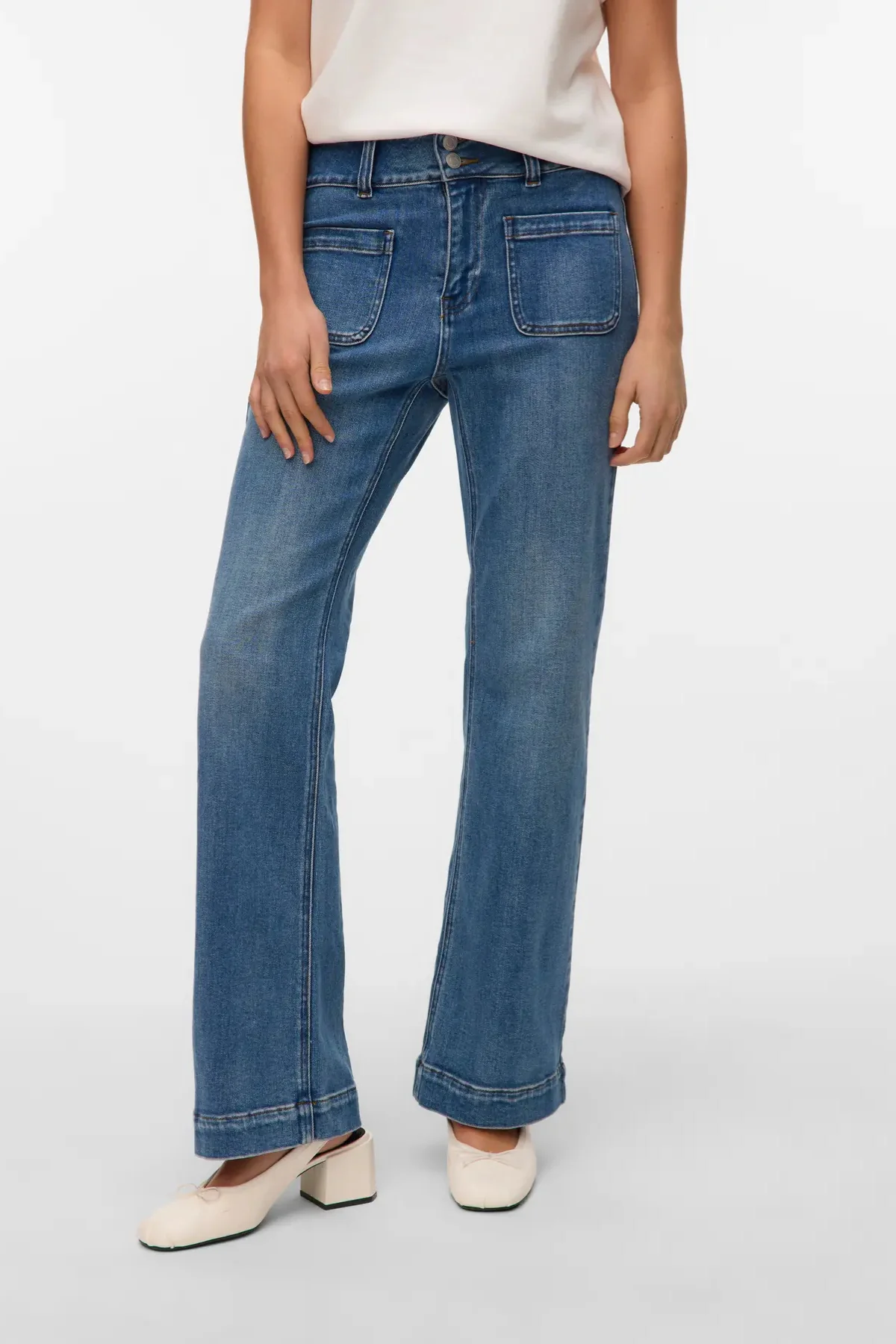 VERO MODA Vivianne Loose Flared Jeans - Mid Blue
