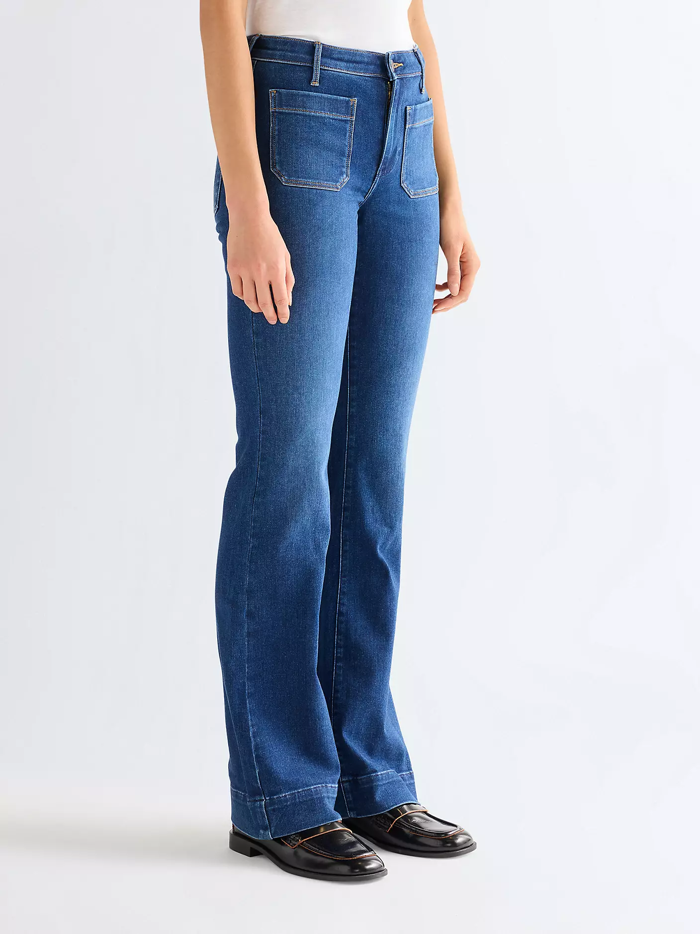 WRANGLER Women's Flared Jeans - Dark wash